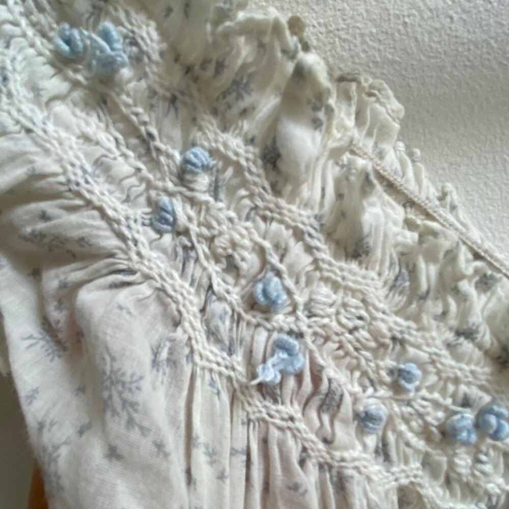 Doen Lovisa Nightgown Small Floral Smocked Neck Midi - Picture 7 of 9